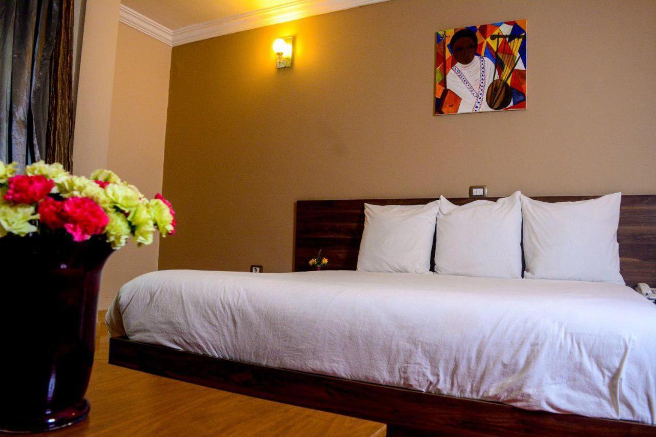 Melodie Hotel Аддис-Абеба Экстерьер фото
